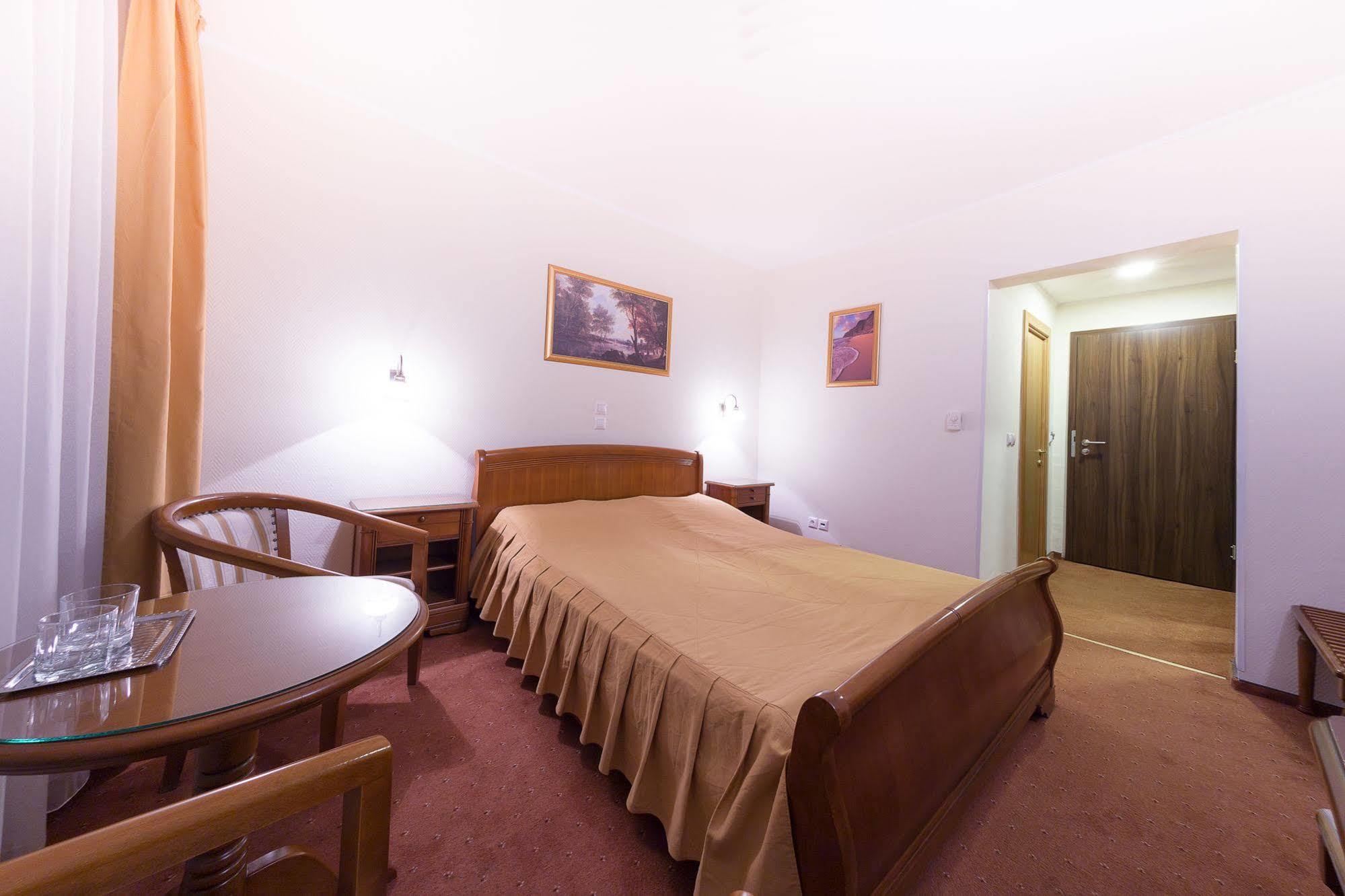 Hotel Transilvania Alba Iulia Exterior foto